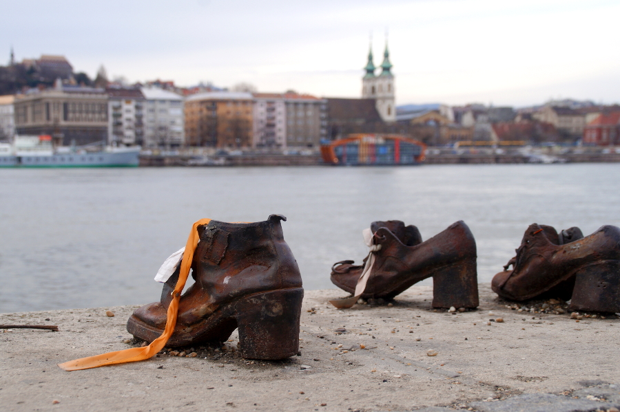 Shoes_Danube_River_Budapest