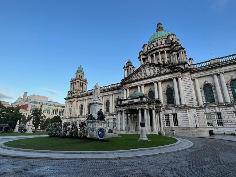 Belfast City Hall Nordirland Urlaub